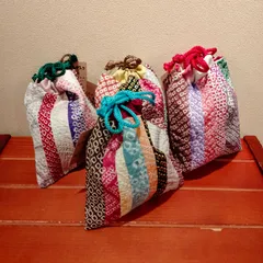 ハンドメイド❇大きめビンテージパッチワーク❇マットと巾着セット ハンドメイド❇大きめビンテージレトロパッチワーク❇マットと巾着