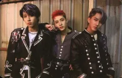 【中古】コレクションカード(男性) Stray Kids/Bang Chan(バンチャン)・HAN(ハン)・Changbin(チャンビン)/センターバンチャン・右手肩/CD「IN生 (IN LIFE)」封入特典ユニットフォトカード