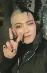 【中古】コレクションカード(男性) ATEEZ/ホンジュン(Hongjoong)/CD「THE WORLD EP.1 ： MOVEMENT」(A Ver.)封入特典フォトカード