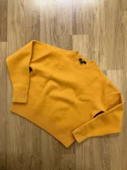 UNIQLO イェロー ウールニット