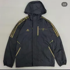 アディダス リヴァプール ウィンドブレーカー