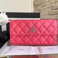 美品シャネルマトラッセ キャビアスキン ロングフラップウォレット