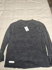 ナイキ ランニングディヴィジョン 長袖 海外 XL 新品