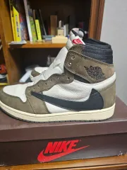 トラヴィススコット モカハイ