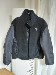 レディース アンダーアーマー アウター