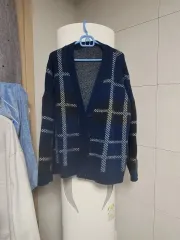 ネイビー CHECK パータン ニット オーバーサイズ フィット カーディガン