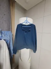 レースアップ ブルー スウェット Tシャツ 未使用