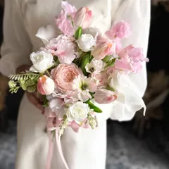 ピンク×ホワイトクラッチブーケ☆ブートニア