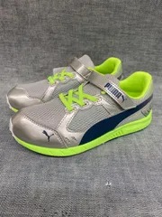 T MM25122832 キッズPUMAスニーカー