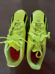 アディダス キッズ サッカーシューズ