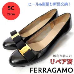 ✨️腕利き職人のリペア済✨️フェラガモ ヴァラ エナメル パンプス 黒 22cm