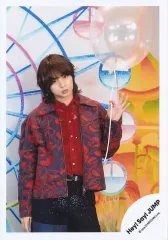 【中古】生写真(STARTO) Hey! Say! JUMP/伊野尾慧/膝上/「Hey! Say! JUMP LIVE TOUR 2024-2025 H+」グッズオフショット/公式生写真