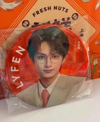 雑誌 LOADING U 新潮 表紙 BossNoeul 2冊セット 特典付き - メルカリ