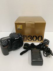 ニコン D300 デジタル一眼レフカメラ 付属品多数 シャッター18,223回 