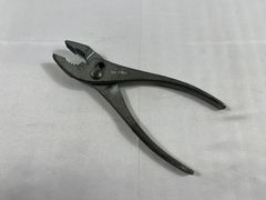 Item thumbnail for item e58b531d-49ab-4440-9a48-5afbf432675d