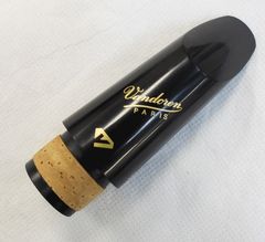 Item thumbnail for item a2f39eb1-09f2-45b5-87d3-0a03954fb98c