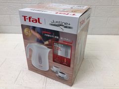 Item thumbnail for item 4ee50b5b-a463-489d-87b4-8b43b52129ff