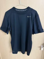 ナイキ ドライフィット ブラック 半袖 Tシャツ