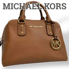 【美品】MICHAEL KORS マイケルコース　ミニボストン　ハンドバッグ　手提げバッグ　ブラウン系　PVC チャームつき　お出かけ　普段使い　日常使い　レディース　通勤　通学　おでかけ　おしゃれ　カバン　鞄