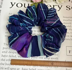 新春セール☆ハンドメイドシュシュ☆ネイビーライン柄