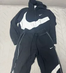 ナイキ ビッグスウッシュ ジップアップ トレーナー セット ブラック