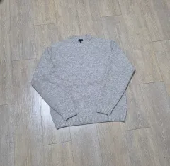 UNIQLO ユニクロ スフレヤーンクルーネックセーター