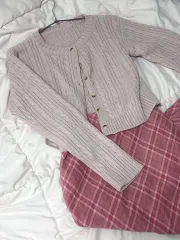 森ガール ライトピンク コーデ ルック セット ケーブル編み カーディガン サイド スリット ロング丈スカート