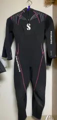 レディース)SCUBAPRO（スキューバプロ） デフィニション 3mm Sサイズ