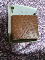 グッチ GUCCI GGエンボス ブラウン 二つ折り財布 新品