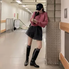 ピンク ニット + ブラック ハーフパンツ コーデ セット