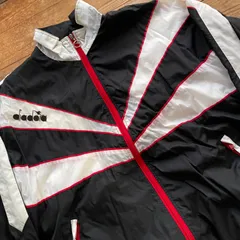 90's Diadora nylon track jacket. 古着　ディアドラ　ナイロントラックジャケット　ウーブン　ブラック　ホワイト　黒　XL
