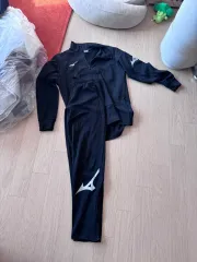 ミズノ 黒 トレーニングウェア セット