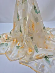 【used品】美品！pierre cardin レディーススカーフ シルク100%