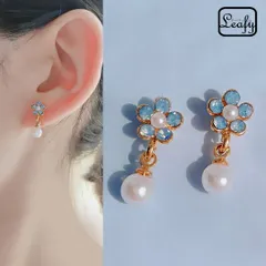 ピアス 花 フラワー ラインストーン パール ピンク ライトブルー 2色 立体感 上品 大人可愛い レディース プレゼント ギフト バレンタイン ホワイトデー 卒業式 入学式 入園式 冠婚葬祭 冬コーデ 年末コーデ 清楚 華やか 柔らか