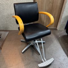 二脚あり！【中古】オオヒロ ローザンヌ シャンプー椅子 セット椅子