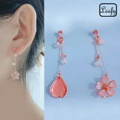 さくらピアス 桜 花びら 透明 淡いピンク 飴細工 左右非対称 ゆらゆら チェーンピアス 春 卒業式 入学式 2026 新生活 お花見 着物 浴衣 和装 上品 おしゃれ レディース プレゼント ギフト アクセサリー ピアス
