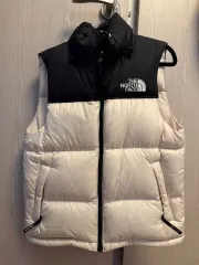 THE NORTH FACE ザノースフェイス ブラック/アイボリー ダウン ベスト
