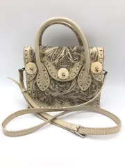 GRACE CONTINENTAL グレースコンチネンタル カービングトライブス レザー ショルダー バッグ アイボリー ■■◎レディース