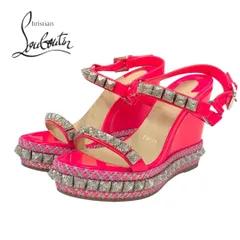 クリスチャンルブタン Christian Louboutin ピラリヤド サンダル 靴 シューズ パテントレザー ネオンピンク シルバー スタッズ ウェッジソール ピラクロウ