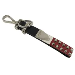 PRADA スタッズ キーホルダー レザー メタル レッド ブラック ホワイト シルバー