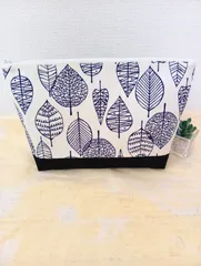 オムツポーチ(北欧リーフアイボリー×ブラック)