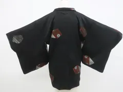 【一輝堂】羽織 黒羽織 漆 花 羽織紐別売り 身丈約78cm 裄丈約63cm 正絹 着物 25z12-6880