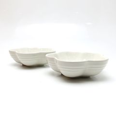 井山三希子　白　花　陶器　ボウル　小鉢　2個セット 井山三希子さん 小鉢 2個セット B品 - メルカリ