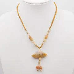 L782 黄翡翠? ヒスイ? ネックレス 彫刻 紐 デザイン アンティーク