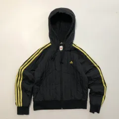 アディダス クロップド アウター