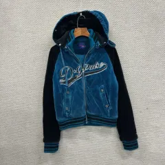 D PULSE センター刺繍 キルティング ツアーベルベット フードジップアップ WHO M08072