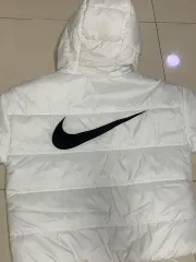 ナイキ ダウン