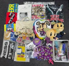 【超希少 入手困難 コレクション品 送料込み 非売品多数】ジェネレーションズ  EXILE  LDH Tシャツ 缶バッチ アクリル ツアーグッズ 超大量まとめ売り