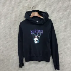 ユニクロ クロミ プリンティング クロップド フーディー Tシャツ M08083