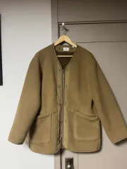 ユニクロ エンジニアードガーメンツ フリースノーカラーコート (mサイズ)